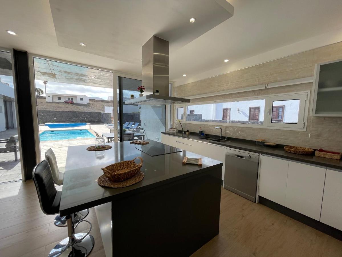 Eslanzarote Eco Villa Tony, Heated Pool, Jacuzzi, Sat Tv, Super Wifi La Costa Eksteriør bilde